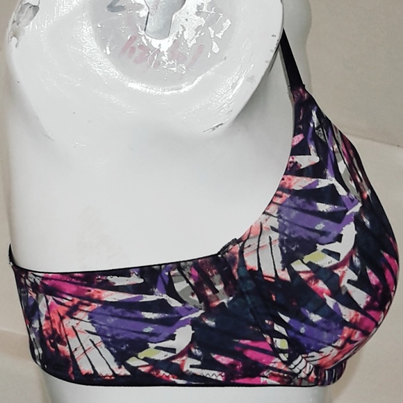 VICTORIAS SECRET BRA - Picture 2 of 3